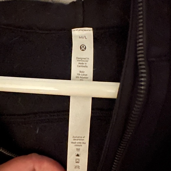 Lululemon Scuba M/L - Picture 3 of 3